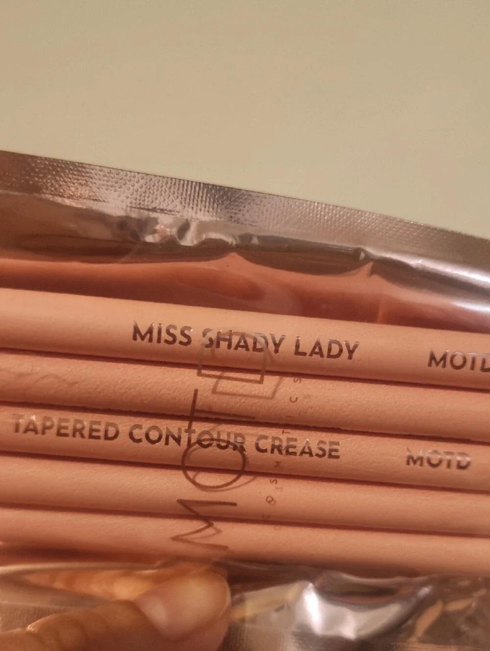 Blush Pink Eye Brush Set for Precision Makeup
